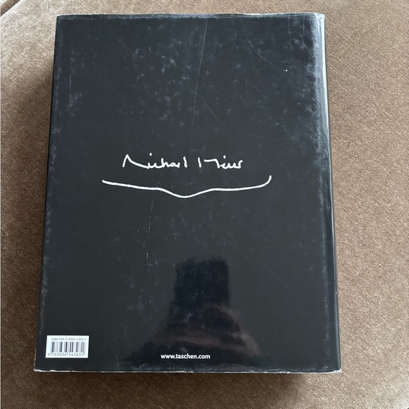 TASCHEN Meier Architecture Book with Blue and White Cover - Picture 2 of 2